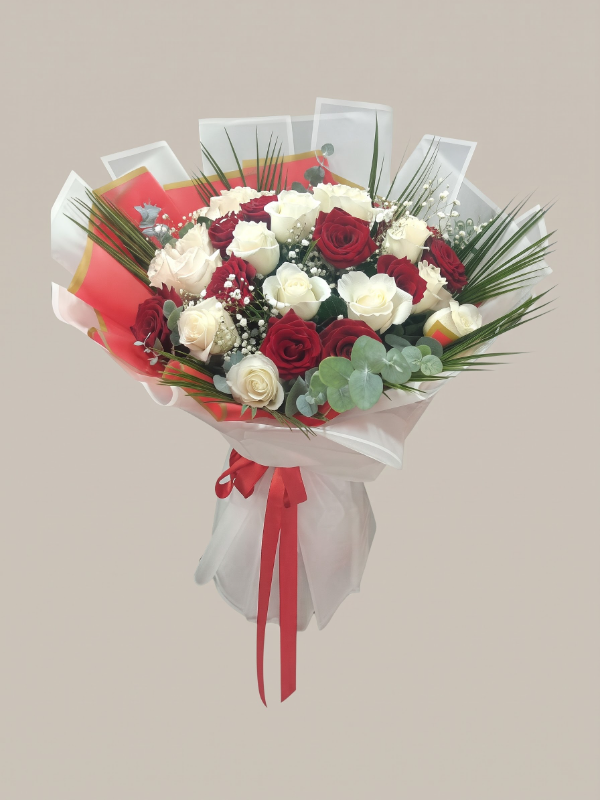  Bodrum Çiçekçi - 20 Kırmızı-Beyaz Gül Buketi